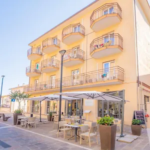La Bussola Hotel